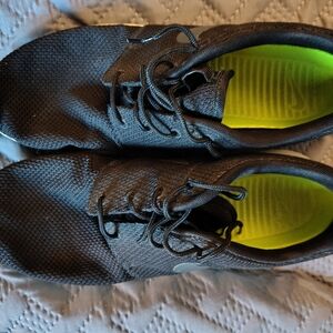 Nike Black and Neon Green Men's Sneakers